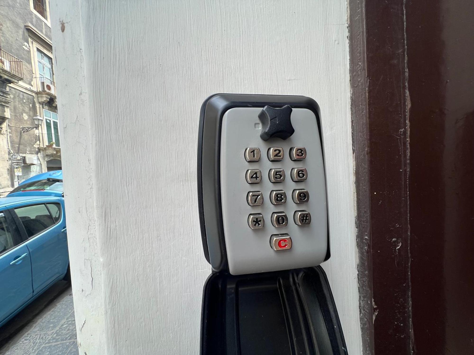 קטאניה Martiry Suite Apartment מראה חיצוני תמונה